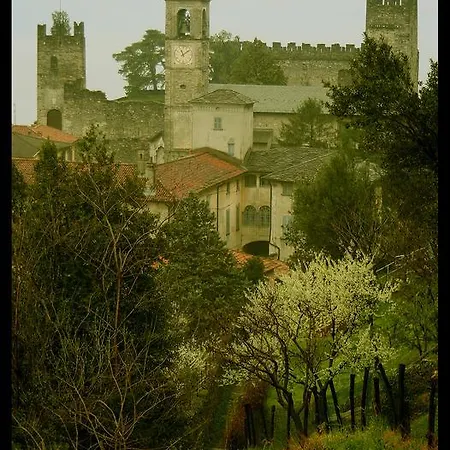Al Castello Lägenhet Dervio